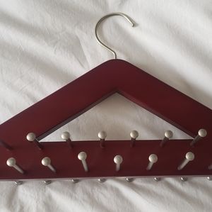 Wooden tie hanger